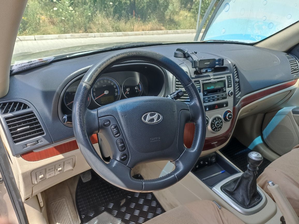 Autoturism Hyundai Santa Fe