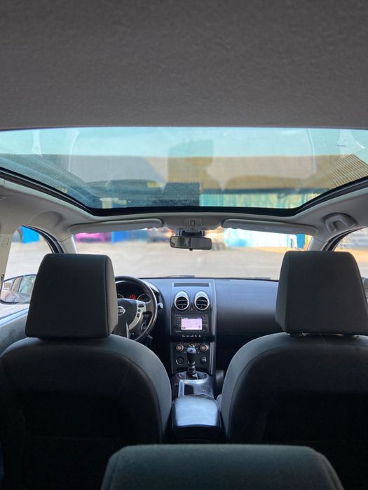 Vand Nissan Qashqai+2 an 2009
