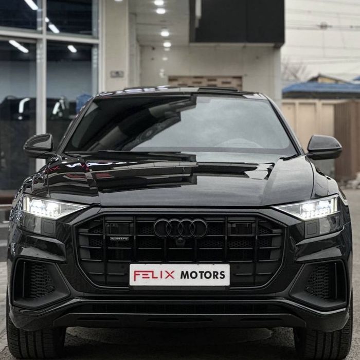 Audi Q8 55 TFSI S-line