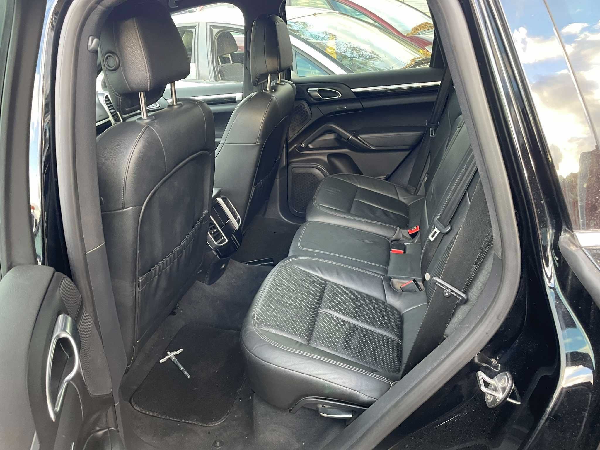 Porsche Cayenne 958 3.0 CNR НА ЧАСТИ порше каен 3.0 тди