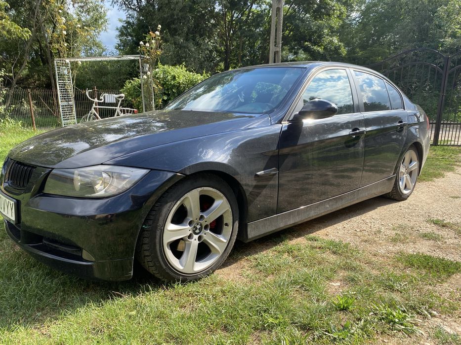 Vand BMW e90 320d 4800 Negociabil