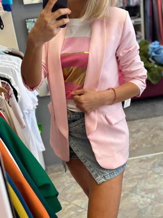 Дамски цветни пролетни сака