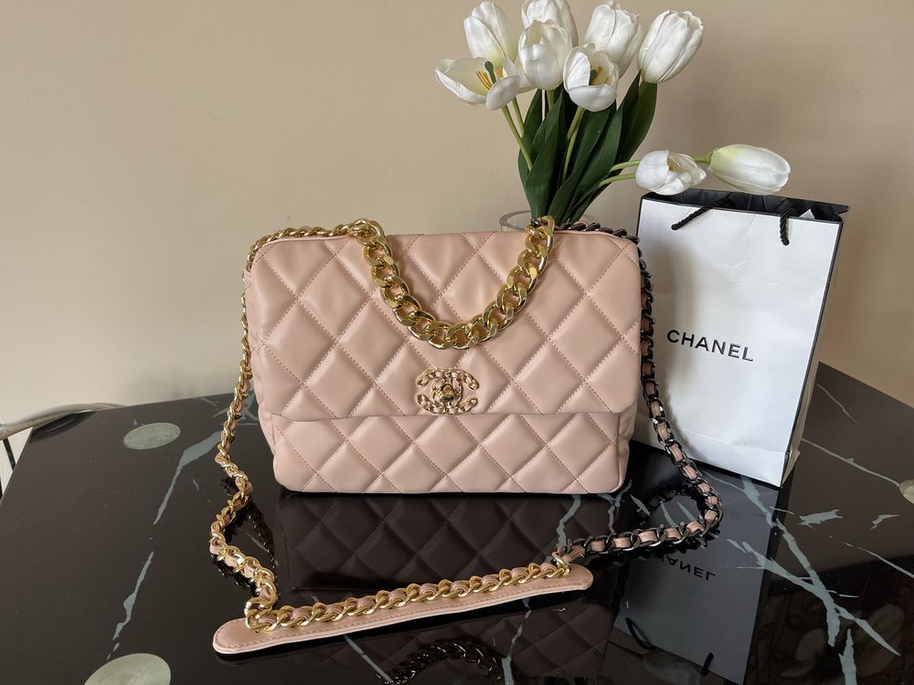 Дамска чанта Chanel 19 Large Flap Bag пудра