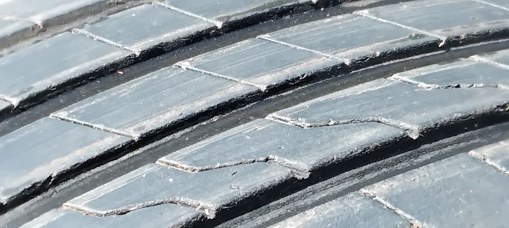 Гуми 205 65 15 Фаярстоун Firestone 2 броя. Нов внос. Не са нови!