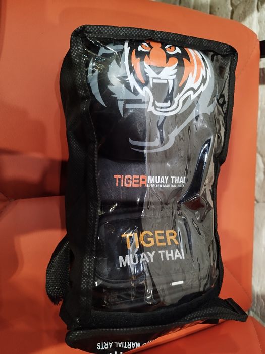 Перчатки для ММА, tiger muay tai