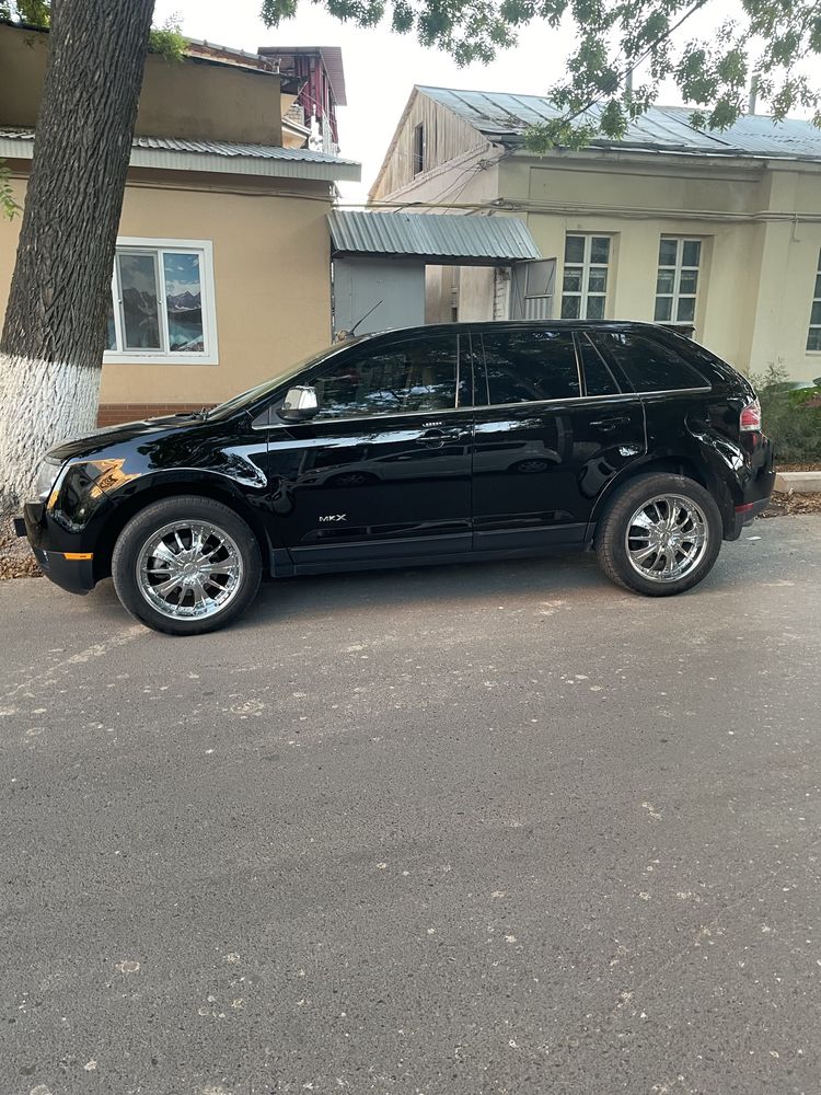 LINCOLN MKX 2007 г чёрного цвета в комлектации FULL