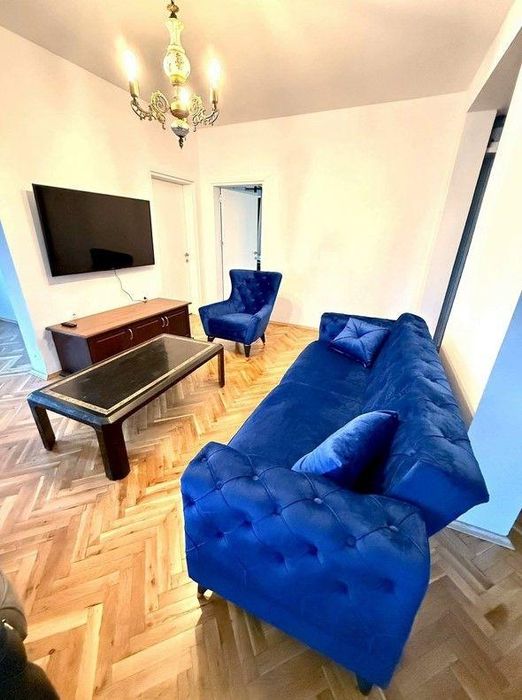 Дава се под наем Тристаен апартамент в София, Стрелбище - 150 кв.м за 1399 € - Снимка #2