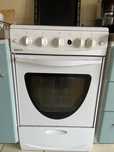 Cuptor + aragaz Beko