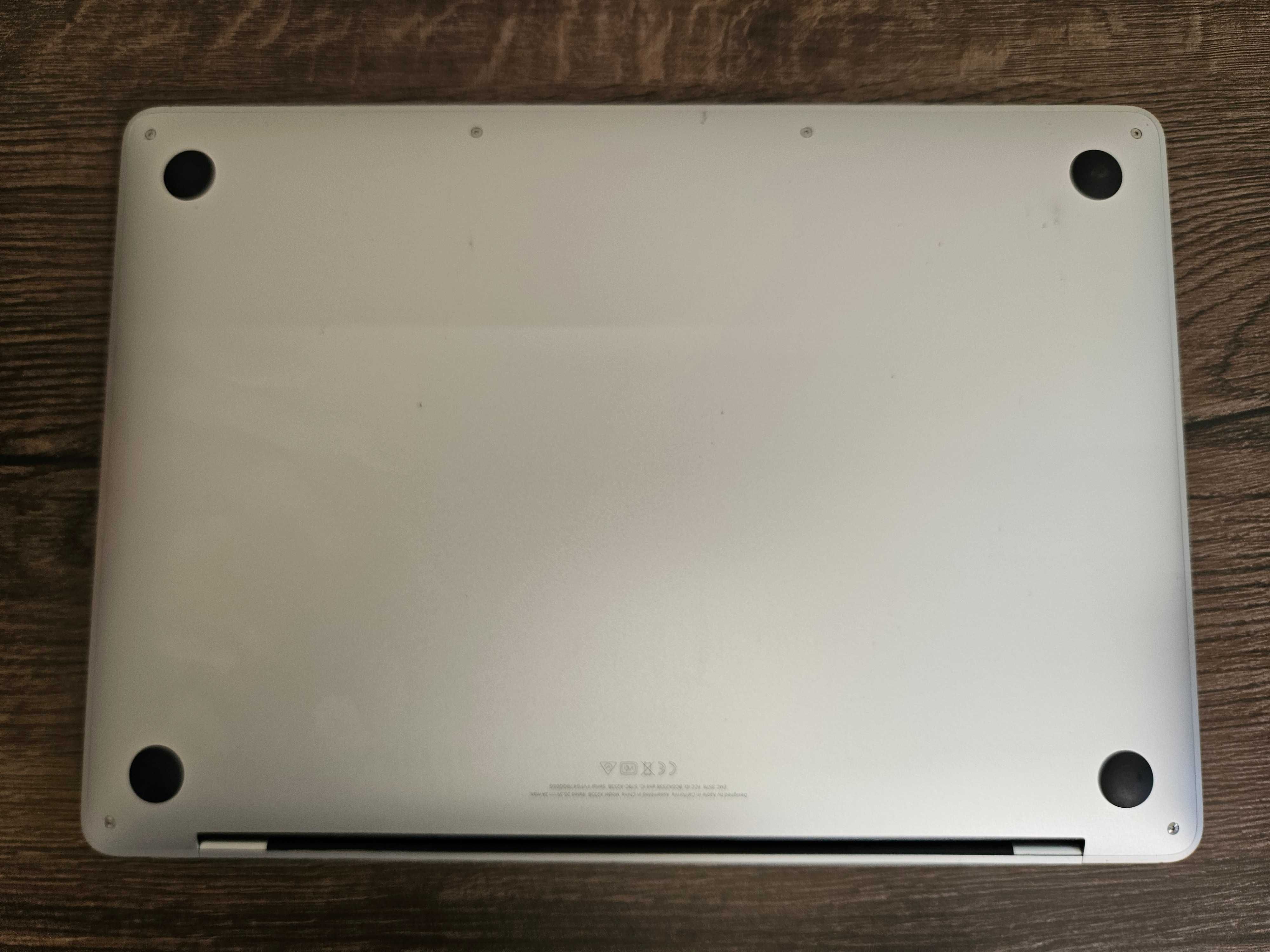 MacBook Pro 13" M1 (2020) – 8GB RAM, 256GB SSD