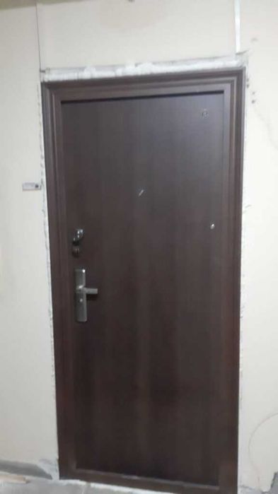 Usi metalice cu 2 inchideri 1200 montaj inclus