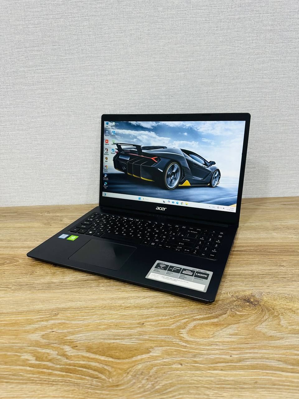 Igravoy Noutbuk acer  i7 8 gen