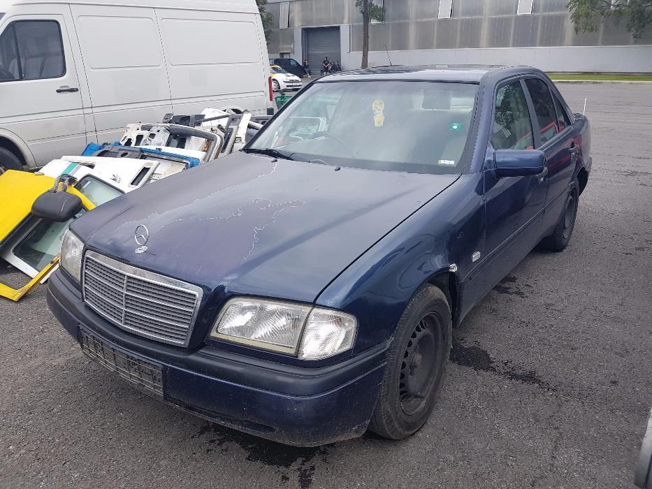 НА ЧАСТИ Mercedes C200 АВТОМАТИК W202 C-класа Мерцедес Ц200 136к.с.