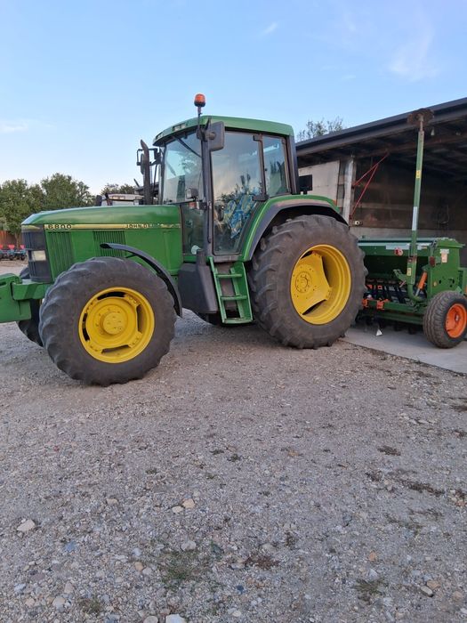 Tractor john deere 6800