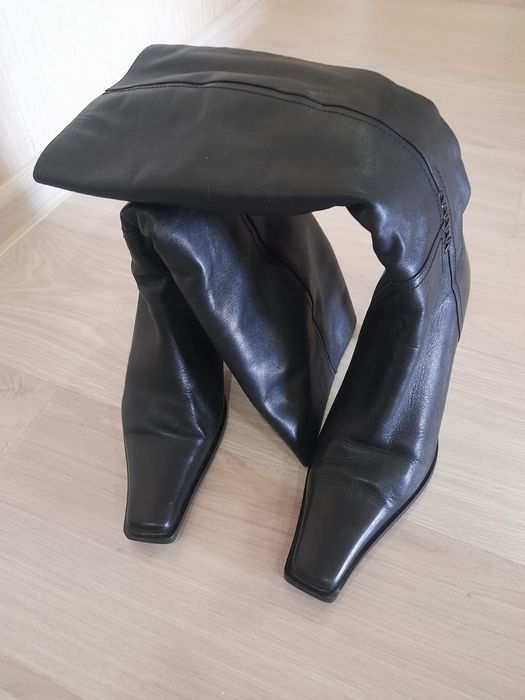 Продам зимние сапоги 39 размер