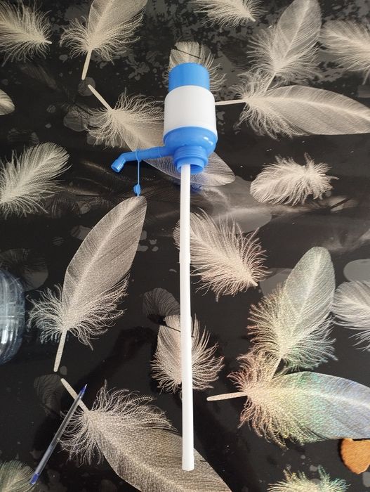 помпа для 5-10литровых баклашек воды