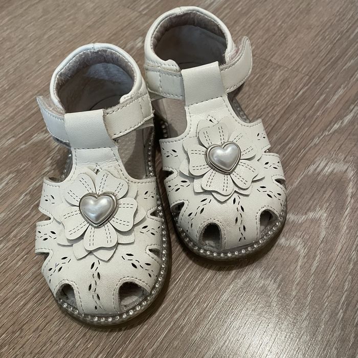 Сандали детский для девочки размер 22 носили пару раз