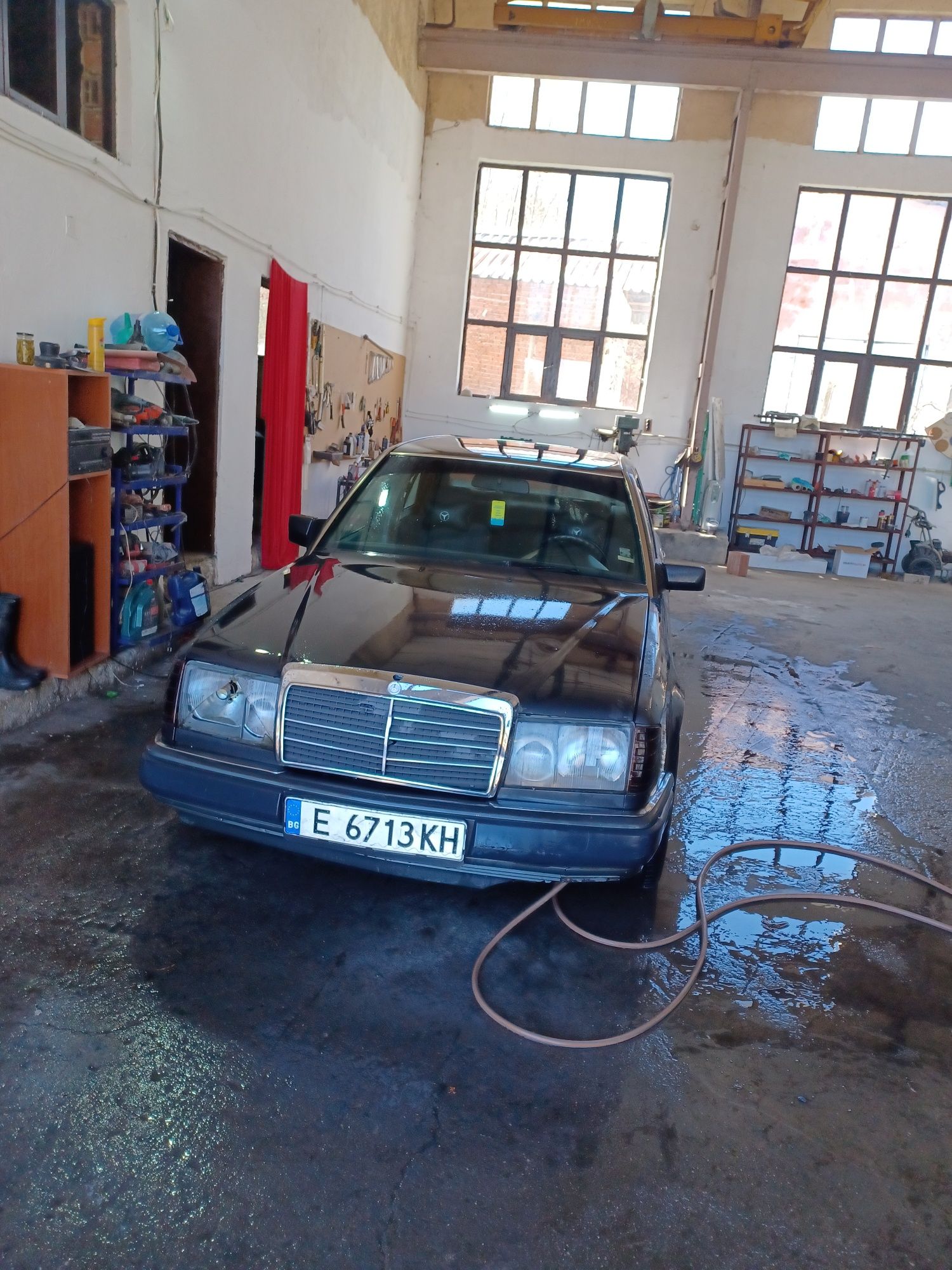 Мерцедес w124 e200