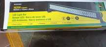 Vând led bar John Deere