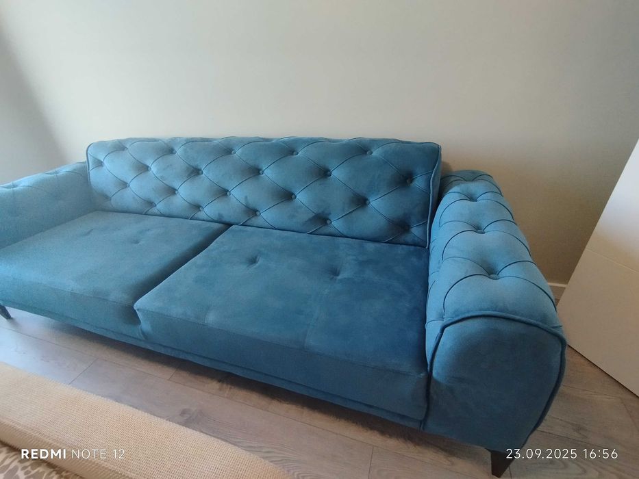 НОВ диван в Син Цвят