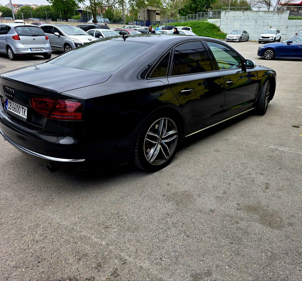 Audi A8 D4 4.2 FSI