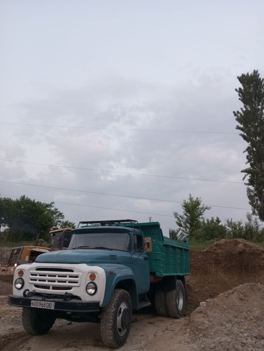 Zil 130 sotiladi