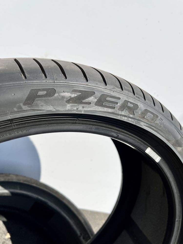 • Gume Pirelli • 265 / 35 x 21 • P Zero Silentioase 105 Y • 2020 Noi •