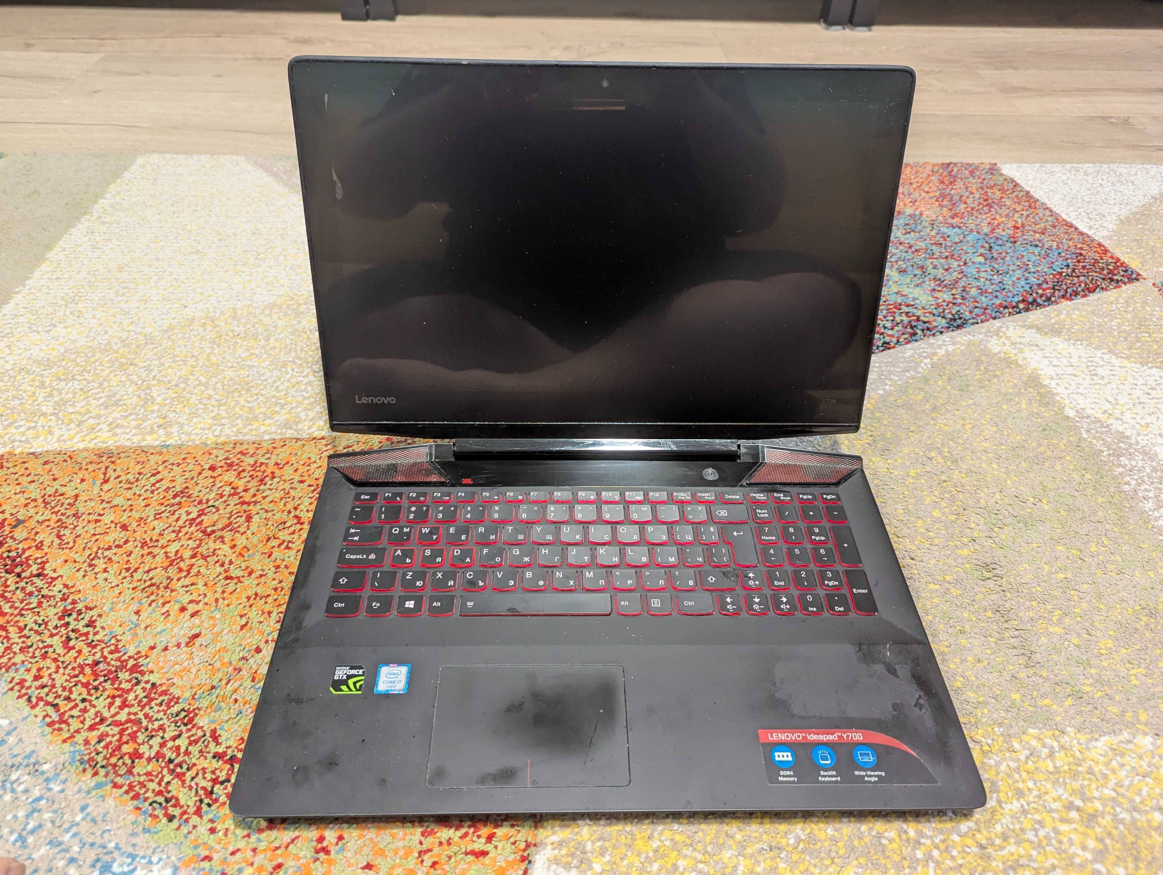 Lenovo y700 16GB i7-6700 GTX 960m 4GB