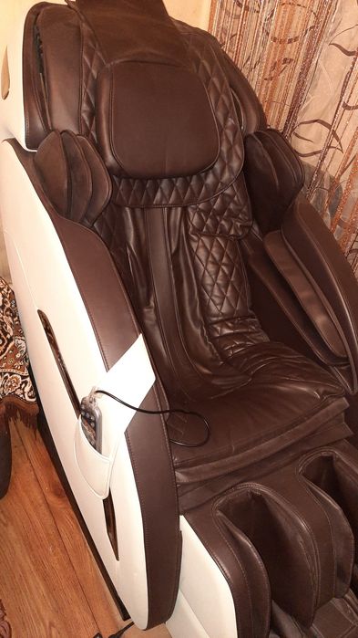 Массажное кресло S8