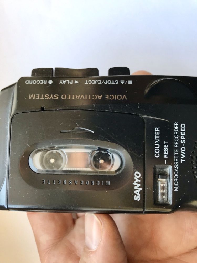 Reportofon Microcassette Recorder Sanyo M-5699 two speed