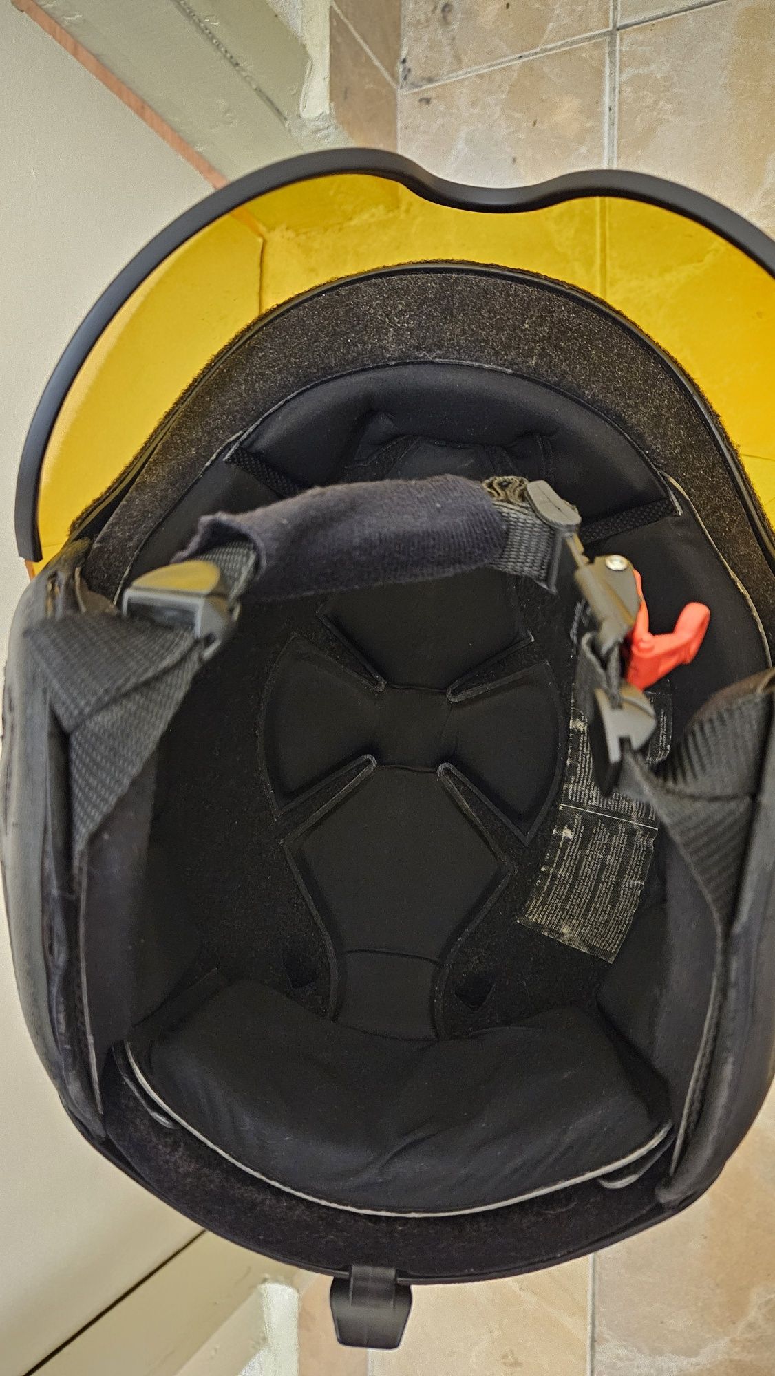 Каска за ски dainese