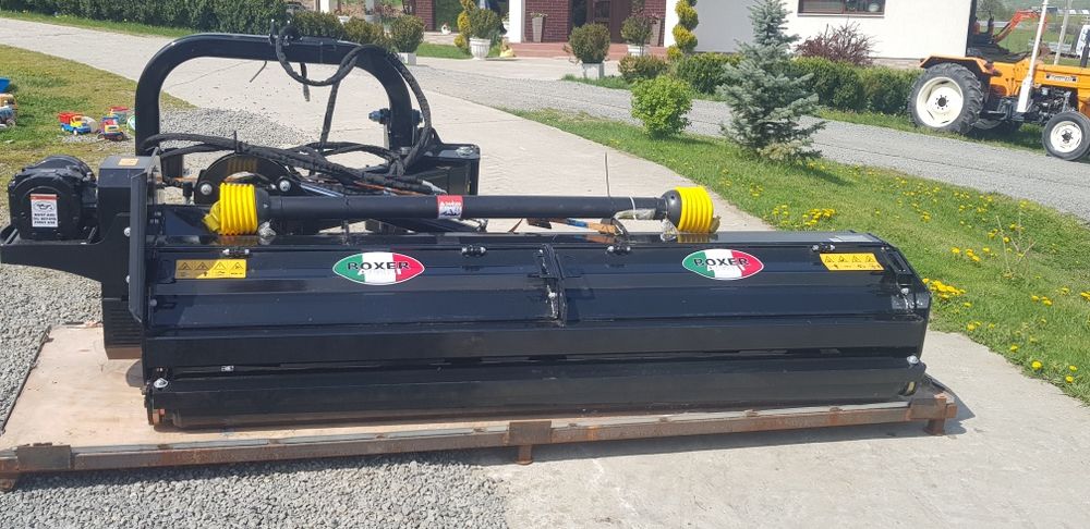 Tocator resturi vegetale BOXER BLACK 250