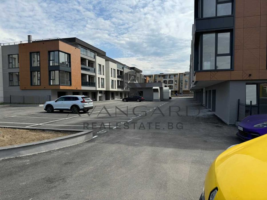 Продава се Тристаен апартамент в Пловдив, Остромила - 180 кв.м за 1195 €/кв.м - Снимка #5