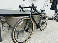 Gravel pinacle grx
