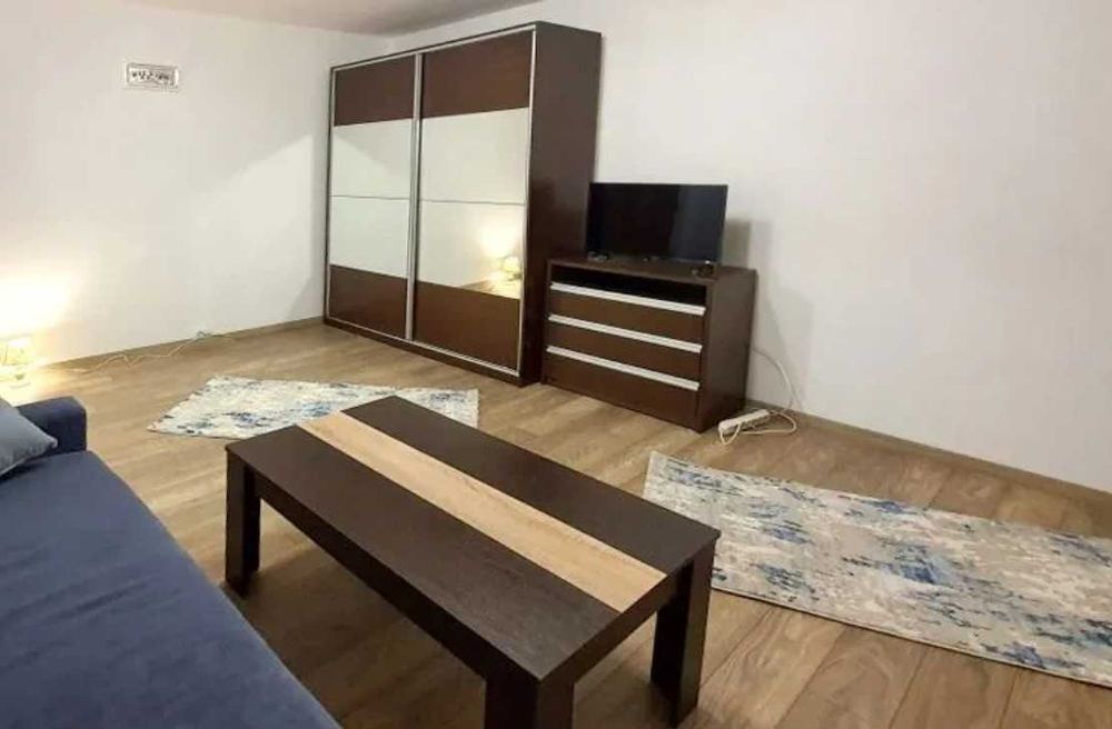 Дава се под наем Едностаен апартамент в Пловдив, Коматево - 40 кв.м за 198.9 € - Снимка #1