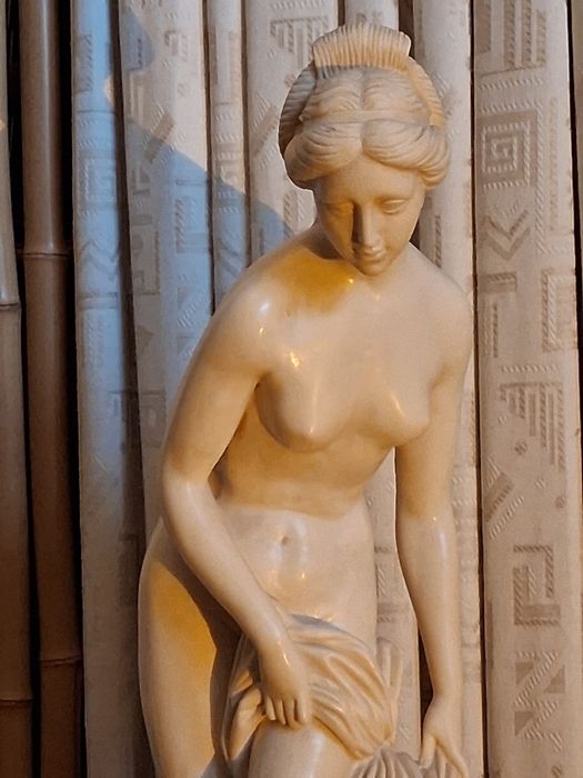 Vand Statuieta 60 cm