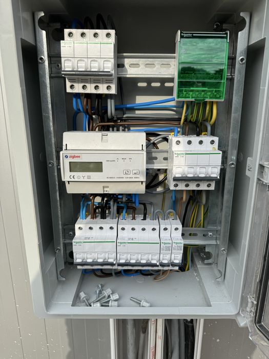 Electrician autorizat | Prețuri avantajoase | Electro Amper