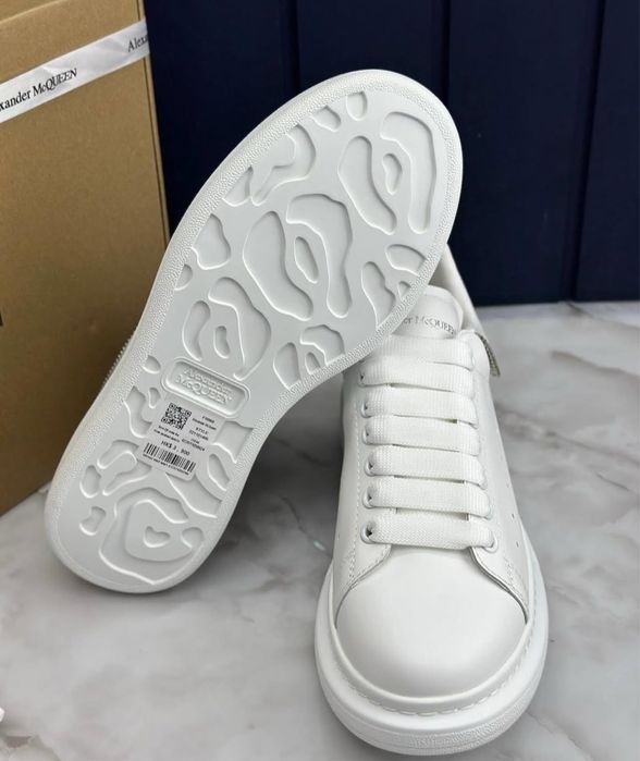 Adidasi Alexander Mcqueen Zipper cu fermoar albi piele naturala