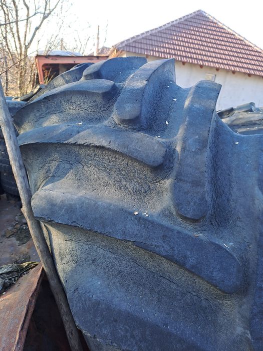 Spre vanzare cauciucuri