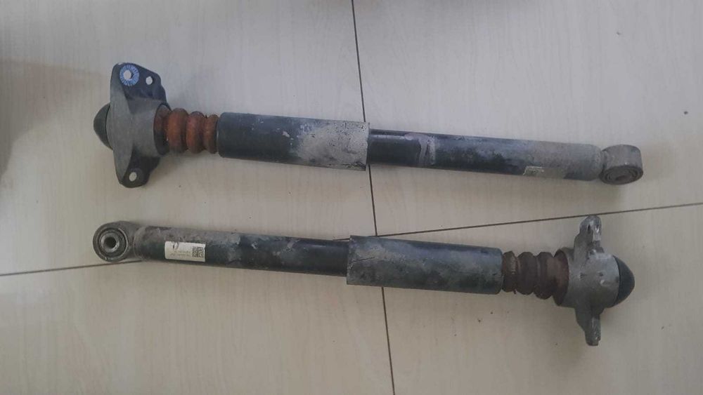 Amortizor arc bascula discuri Etrier Fuzeta VW Passat B6 B7 2.0 Tdi