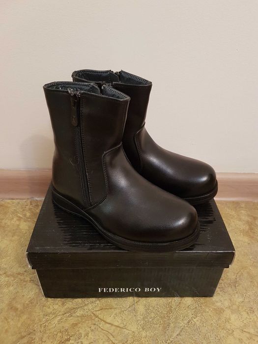 Продам сапоги для мальчика 29 размер