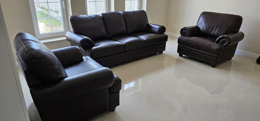 Vând set 3 piese: o canapea și 2 fotolii MOBEXPERT