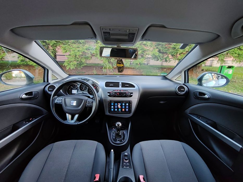 Vând seat Leon an 2011//14 benzina