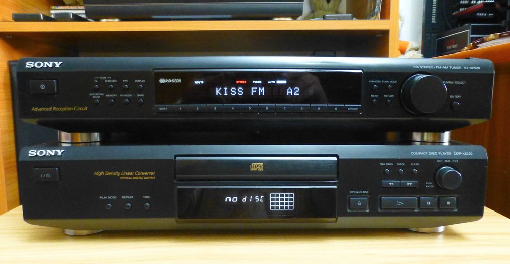 CD player si tuner Sony