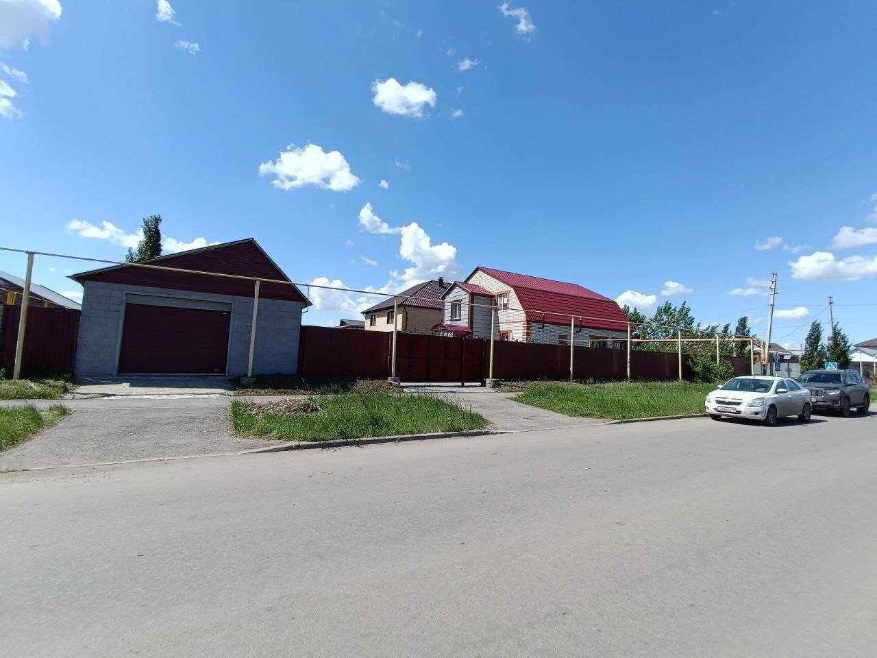 Продам коттедж в районе Плазы