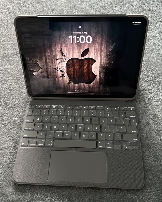Logitech Combo Touch - iPad Pro 11