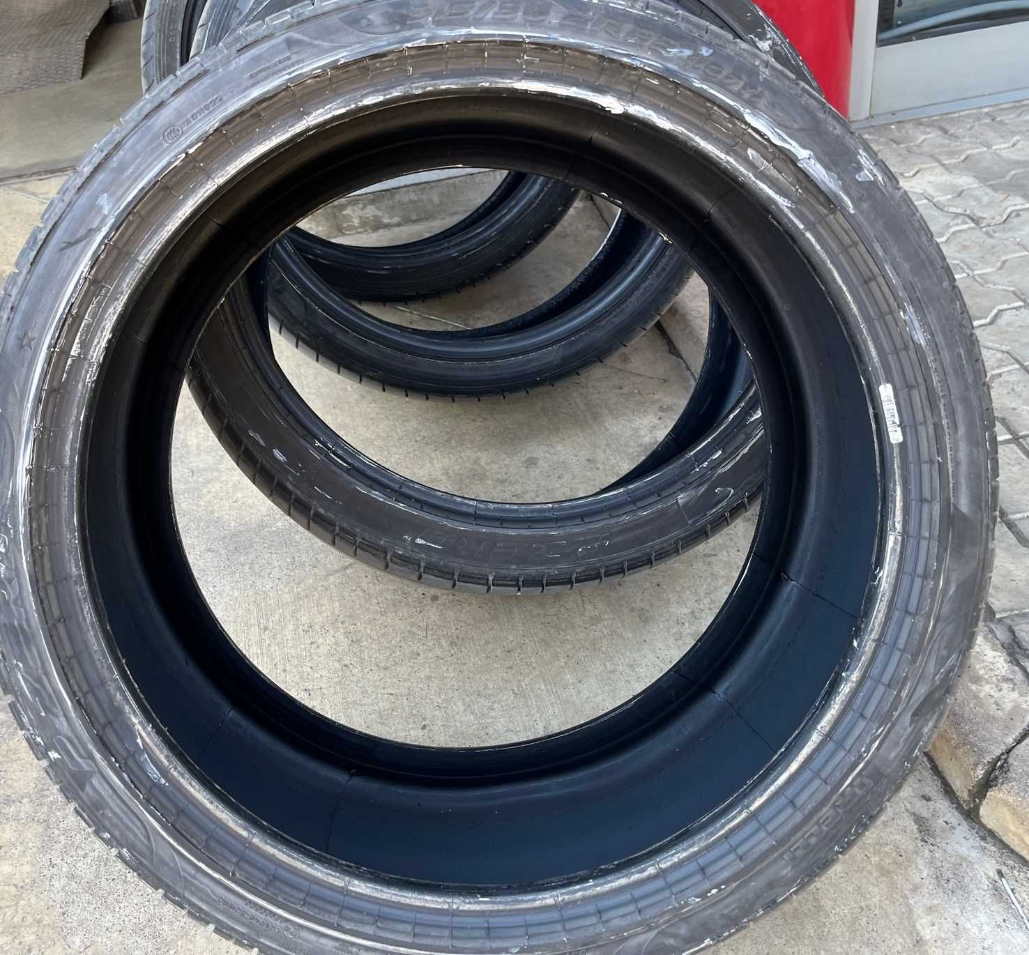 2 бр. гуми Pirelli P-Zero (PZ4) Luxury 315 30 22 - 107Y run flat