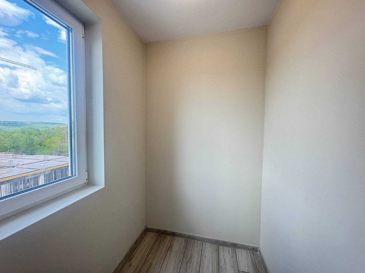 Продава се Тристаен апартамент в Велико Търново, Център - 88 кв.м за 1818 €/кв.м - Снимка #5