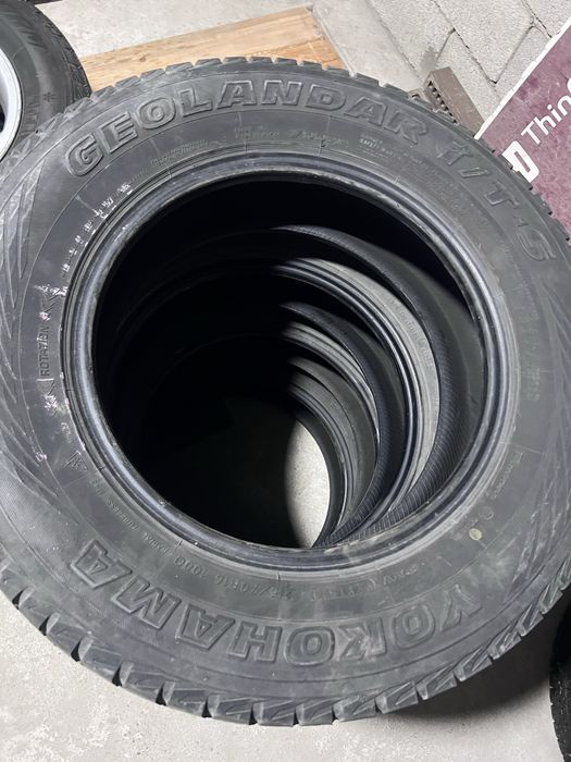 Продам комплект зимних шин