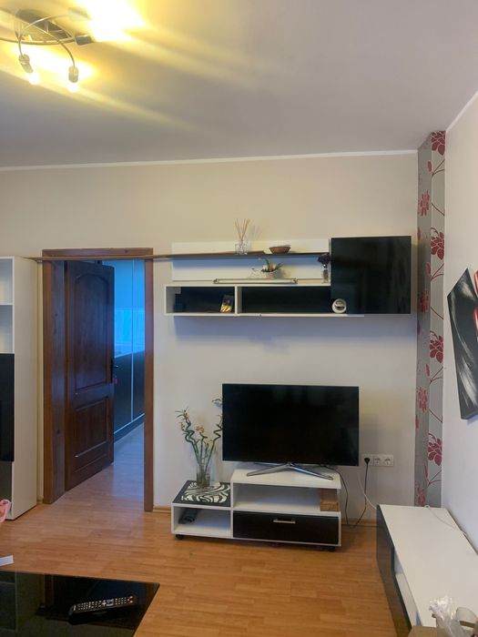 Închiriez apartament cu 2 camere, la casa, în Centrul Civic, Brașov