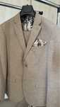 Costum Issac Dewhirst
